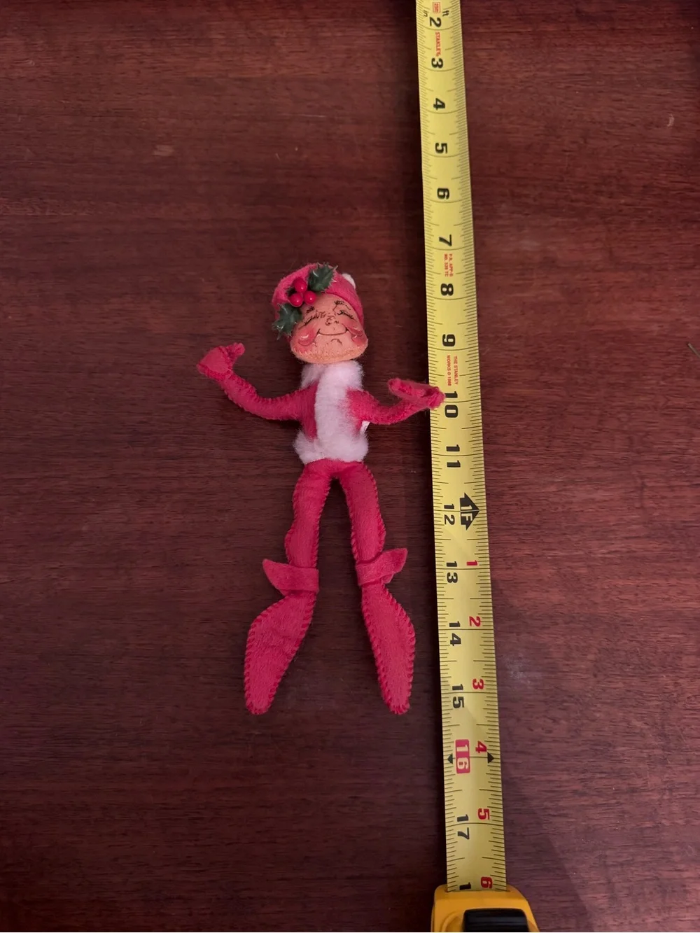 Annalee 1989 Mobilitee Red Christmas Elf Closed Eyes
